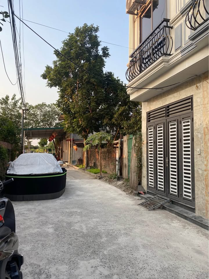 Nhà đẹp Nguyễn Trực, Hà Đông 38m² giá 5 tỷ - Lô góc, ô tô tránh trước cửa!