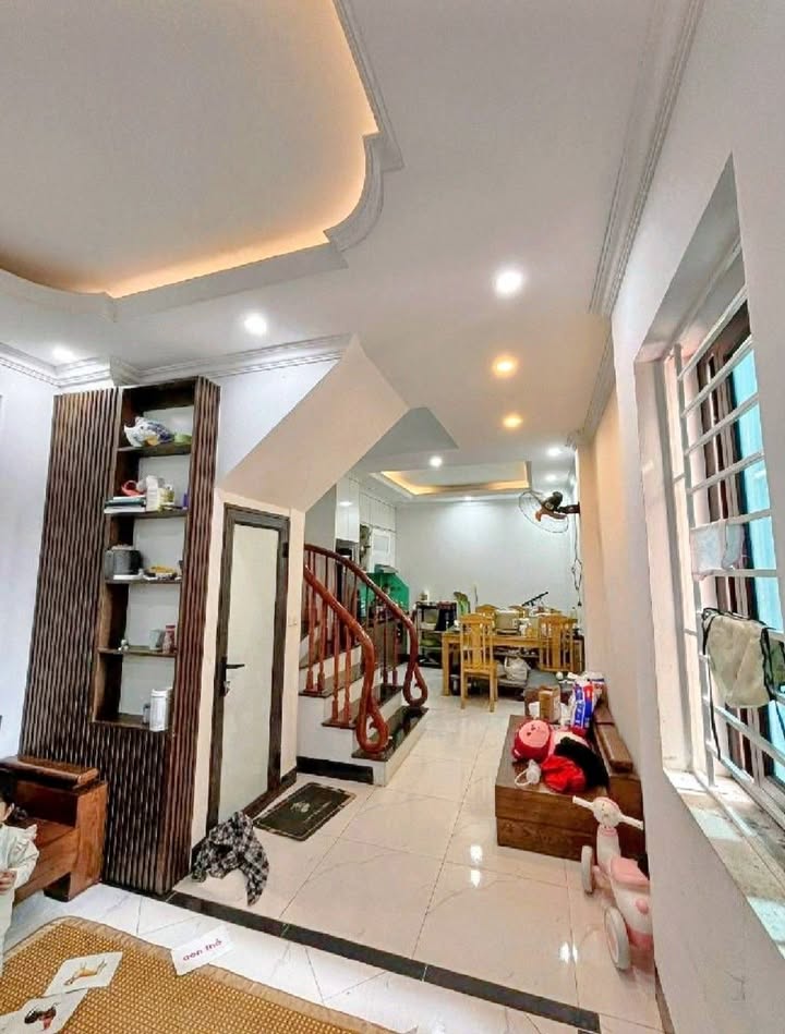 Nhà phố Xuân Phương, 40m², giá 6 tỷ - Thiết kế hiện đại, ô tô vào tận nhà!