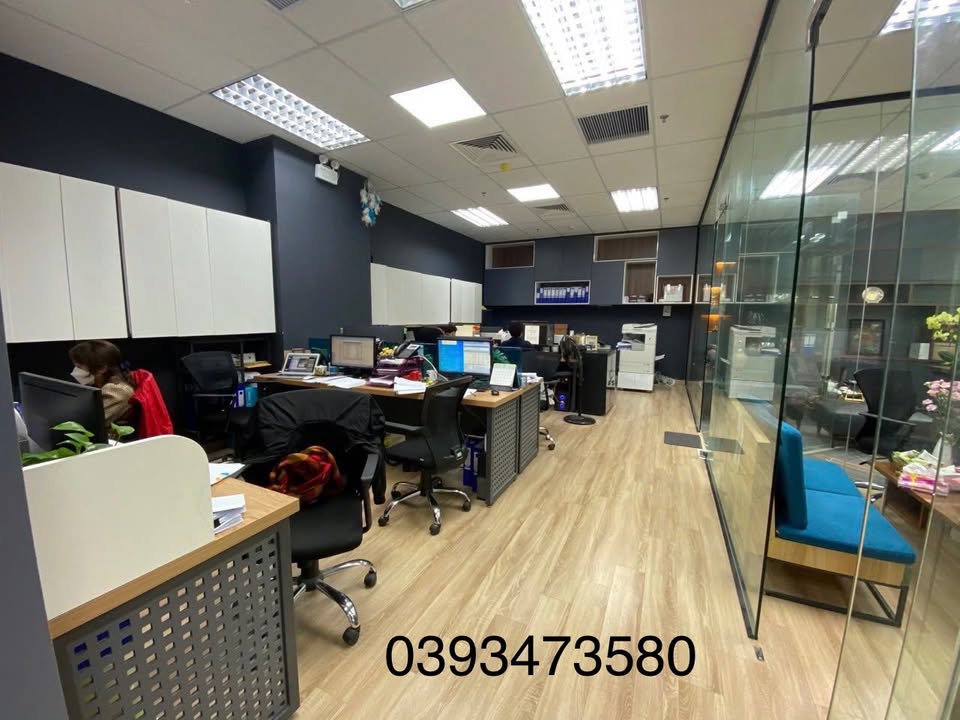 Văn phòng cho thuê tại Mễ Trì - Nam Từ Liêm 410m² giá chỉ 5.33 triệu/tháng - Sẵn sàng làm việc ngay!