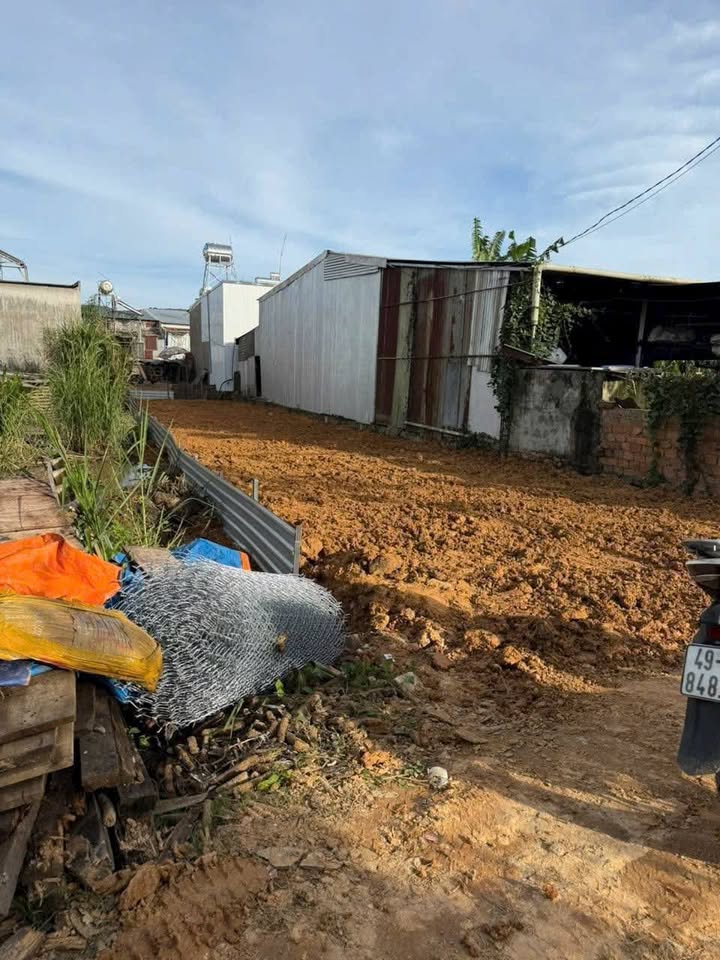 Đất thổ cư 135m² tại thị trấn Liên Nghĩa, Đức Trọng - Giá chỉ 1.6 tỷ VND!