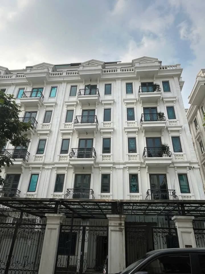 Mặt bằng kinh doanh Luxury Kiến Hưng 130m² giá 60 triệu - Nhà mới, vị trí đắc địa!