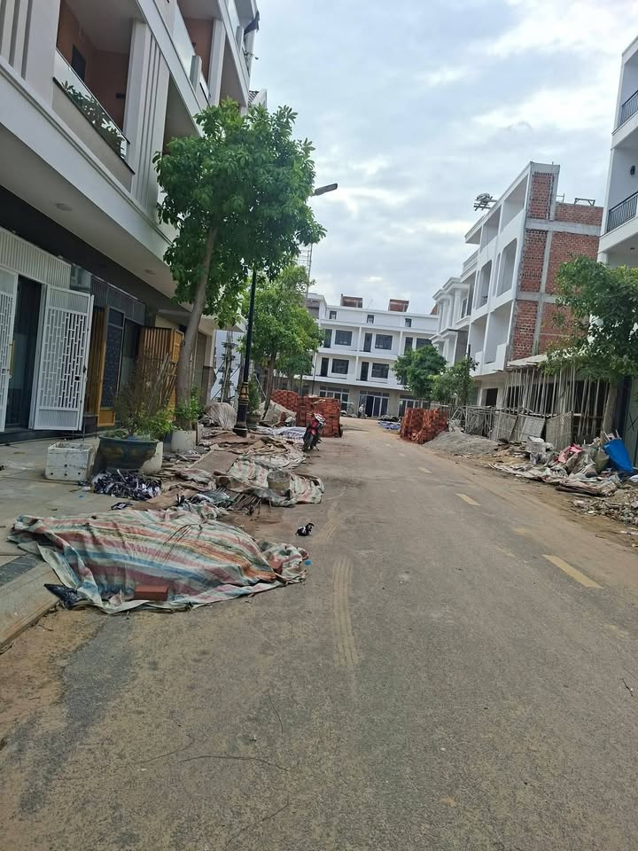 Đất nền Khu Đô Thi Chợ Góc Quy Nhơn 63m² giá 2.5 tỷ - Sổ đỏ chính chủ!