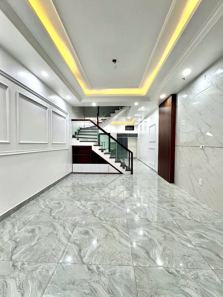 Nhà 4 tầng tại 225 Ngô Gia Tự, Hải Phòng - Diện tích 41.9m², chỉ 2.85 tỷ!