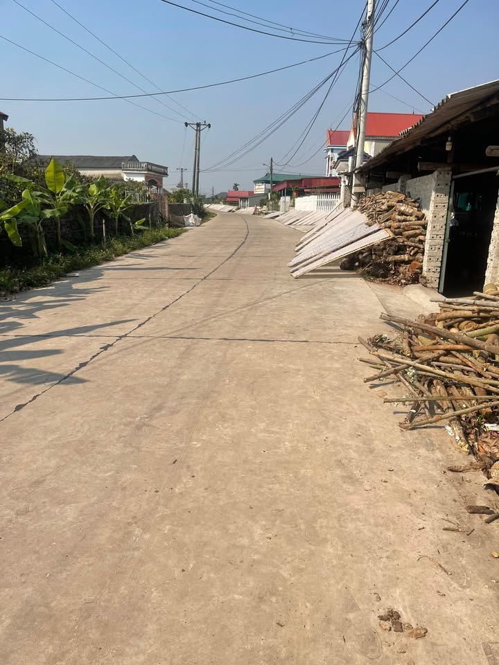 Đất nền Tân Trường, Phường Chũ 120m² chỉ hơn 1 tỷ - Cơ hội đầu tư hấp dẫn!