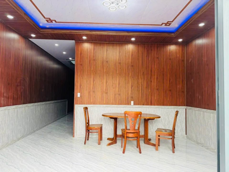 Nhà gần chợ Ngô Quyền Đà Lạt 80m² giá 1.495 tỷ - Ô tô đỗ tận sân!