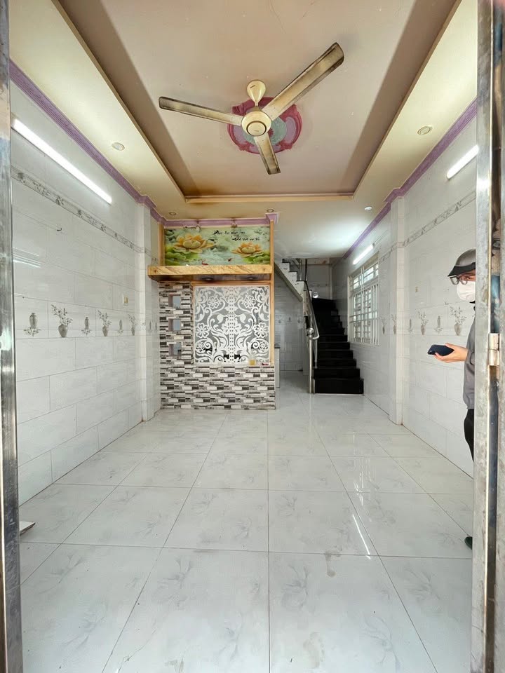 Nhà cho thuê hẻm Trần Phú, Cái Khế 2PN giá 3 triệu - Tiện ích đầy đủ, gần Vincom!