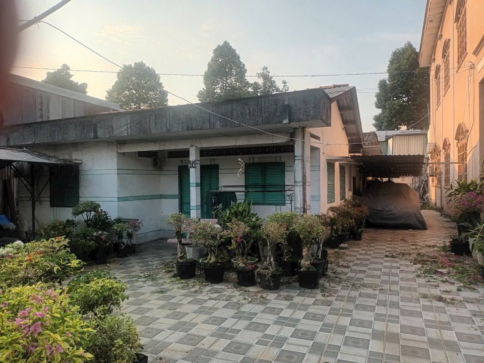 Nhà nguyên căn đường Nguyễn Truyền Thanh, Bình Thủy 60m² chỉ 2.6 triệu - Không gian thoáng đãng, chỗ đậu ô tô