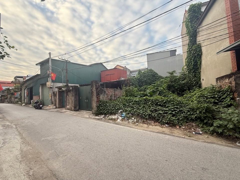 Đất kinh doanh ngay ủy ban Xã Ngọc Hồi, 55m² giá 7.5 tỷ - Đầu tư sinh lời ngay!