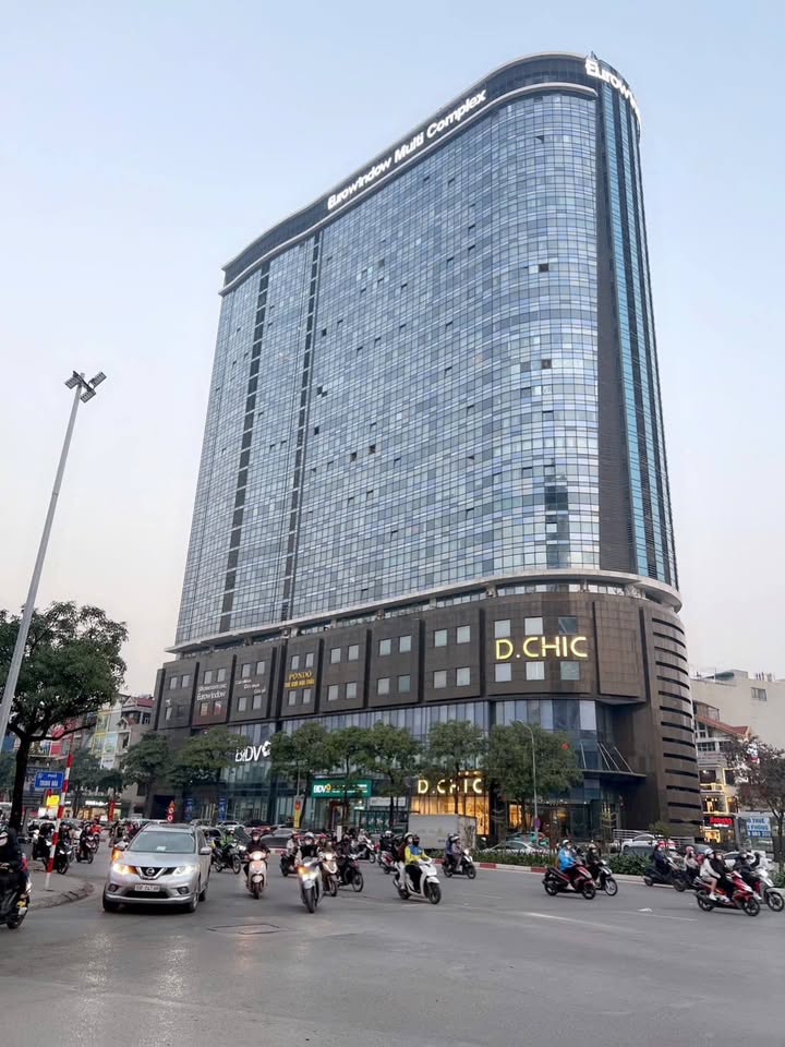 Nhà mặt phố Trung Kính, Cầu Giấy 100m² giá 50 tỷ - Cơ hội đầu tư sinh lời!