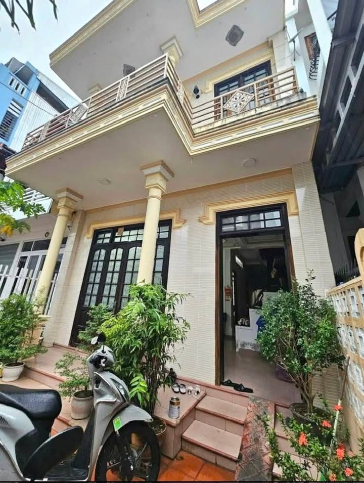 Nhà 2 tầng kiên cố kiệt ô tô Lương Văn Can, TP Huế 135m² giá 3,8 tỷ - Chính chủ, thương lượng