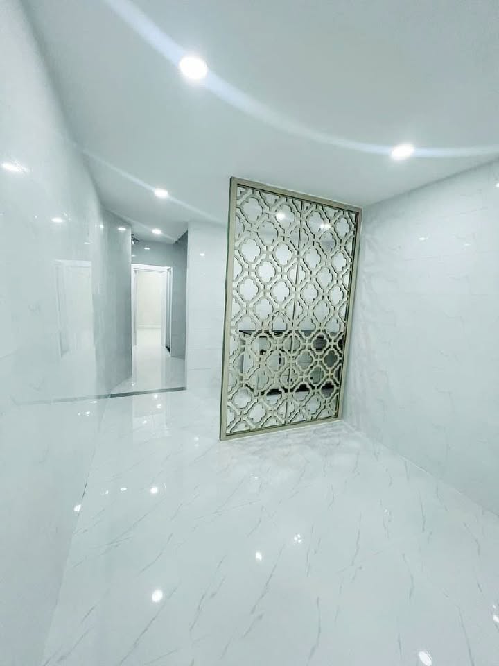 Nhà phố Nguyễn Tri Phương Quận 10, 84m² giá 4.99 tỷ - Chính chủ bán gấp!