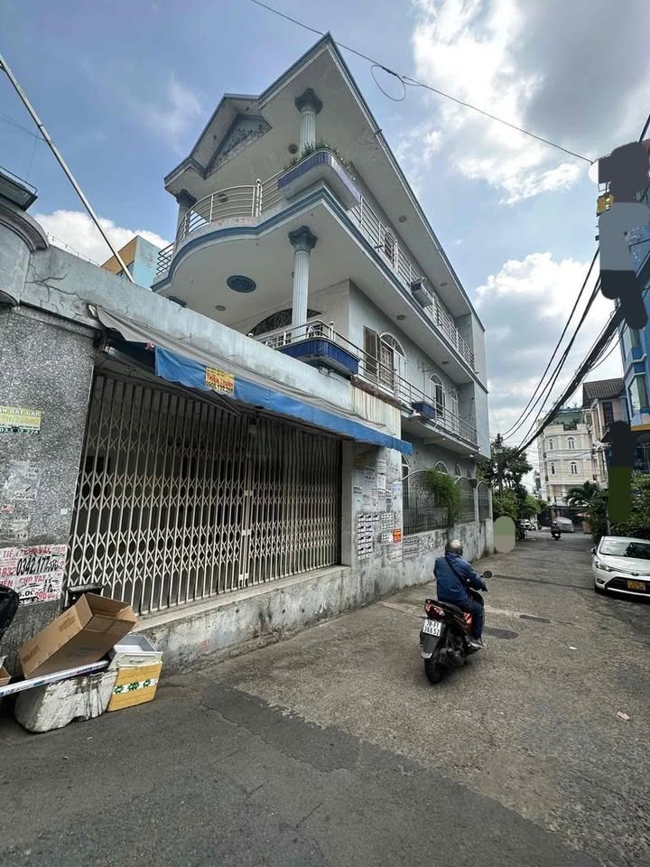 Cho thuê nhà nguyên căn Đặng Văn Bi, Thủ Đức 138m² - Góc 2 mặt tiền, giá 95 triệu/tháng!