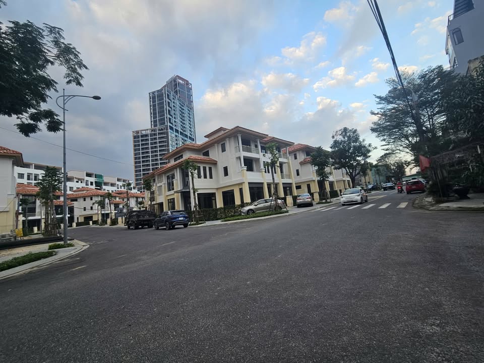 Bán góc FrontHouse 218.7m² Phạm Hữu Kính và Hoài Thanh - Vị trí đắc địa, tiềm năng sinh lời cao!