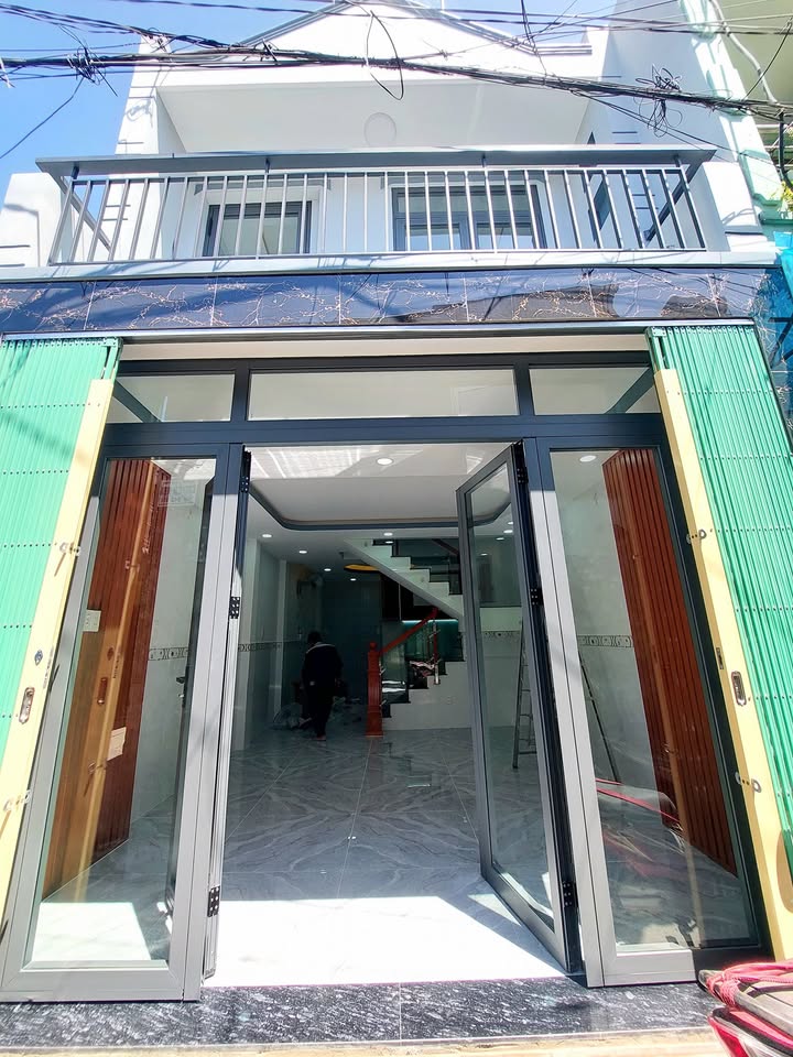 Nhà Bùi Văn Ngữ, Hóc Môn 40m² giá 3.68 tỷ - Sổ hồng riêng, gần chợ