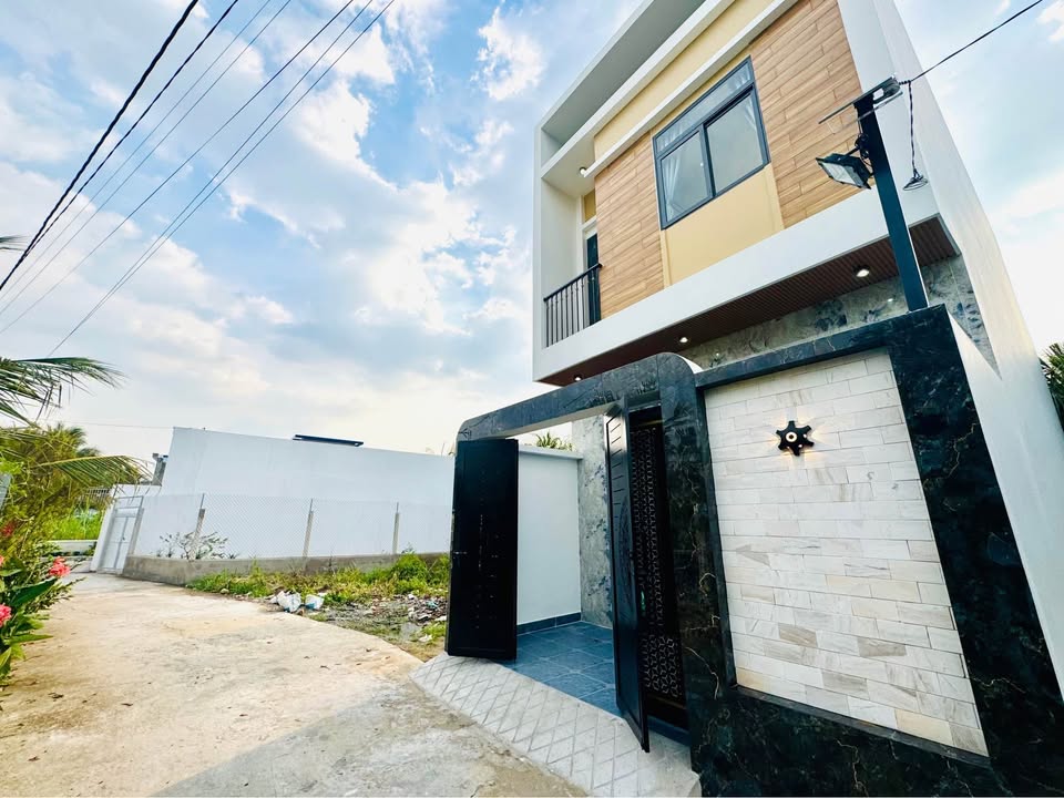 Nhà phố Long Hoà A, Đạo Thạnh, 60m² giá 1.89 tỷ - Nội thất cao cấp!