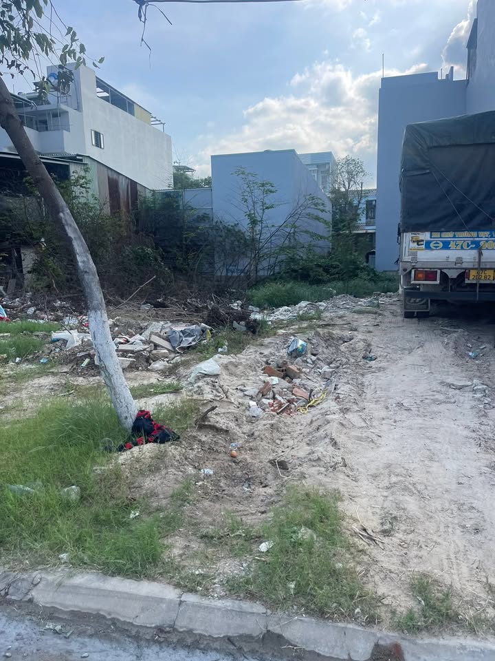 Đất Mặt Tiền Kinh Doanh Nguyễn Mân, 100m² chỉ 4.x tỷ - Cơ hội đầu tư tuyệt vời!