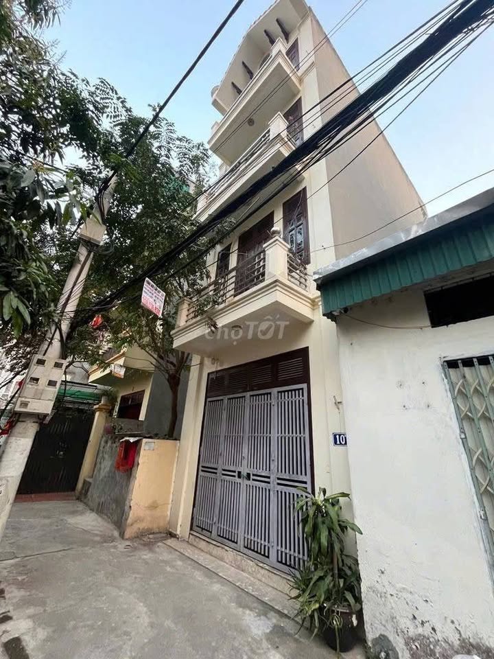 Cho thuê nhà nguyên căn Thượng Thanh 48m² giá 8 triệu - Phù hợp gia đình!