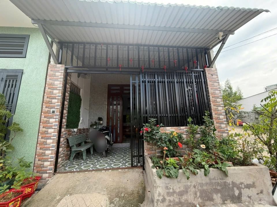 Nhà cấp 4 góc 3 mặt tiền tại Bửu Hòa, Biên Hòa 89m² giá 2.2 tỷ - Sổ riêng thổ cư, chính chủ!