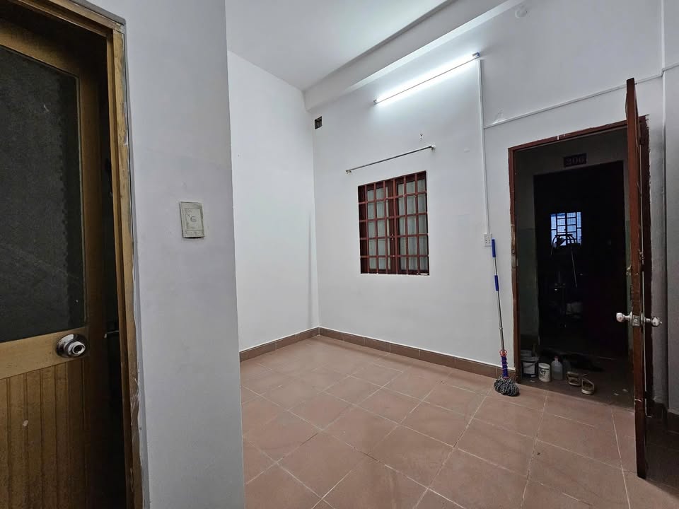 Phòng trọ cho thuê tại Dĩ An 20m² giá 2.3 triệu - Gần bệnh viện Hoàn Hảo và Đại Học Ngân Hàng!