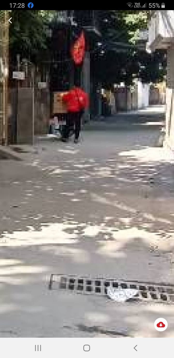 Nhà 4 tầng Thạch Bàn 42m² giá thỏa thuận - Ô tô vào tận cửa, kinh doanh lý tưởng!