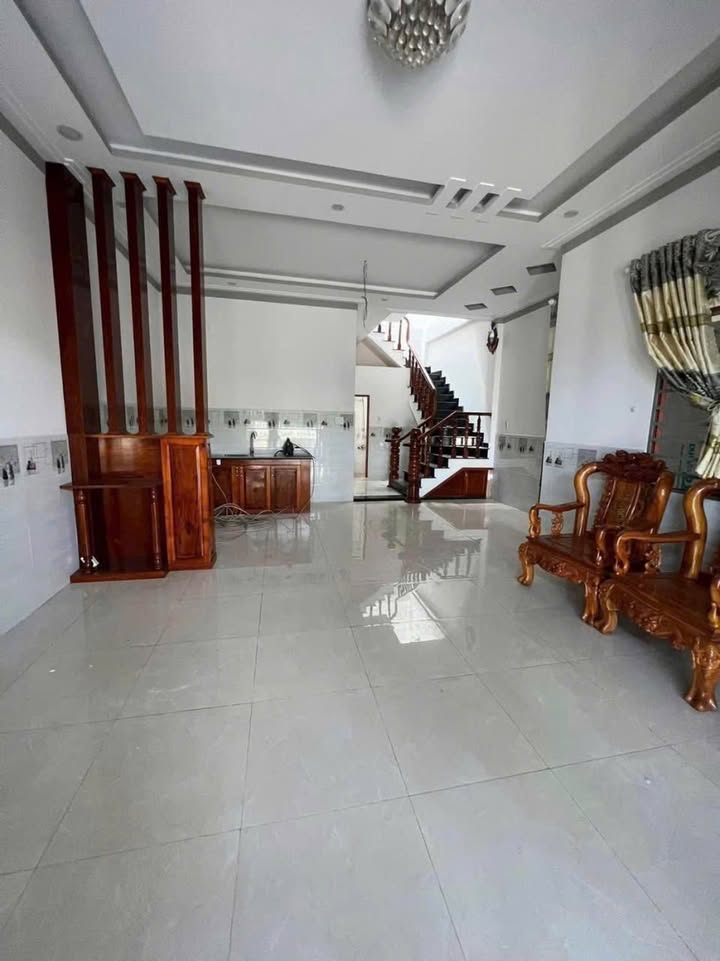 Nhà cho thuê tại Nguyễn Thái Bình, Phú Hòa, TDM 3PN - Giá chỉ 5 triệu/tháng!