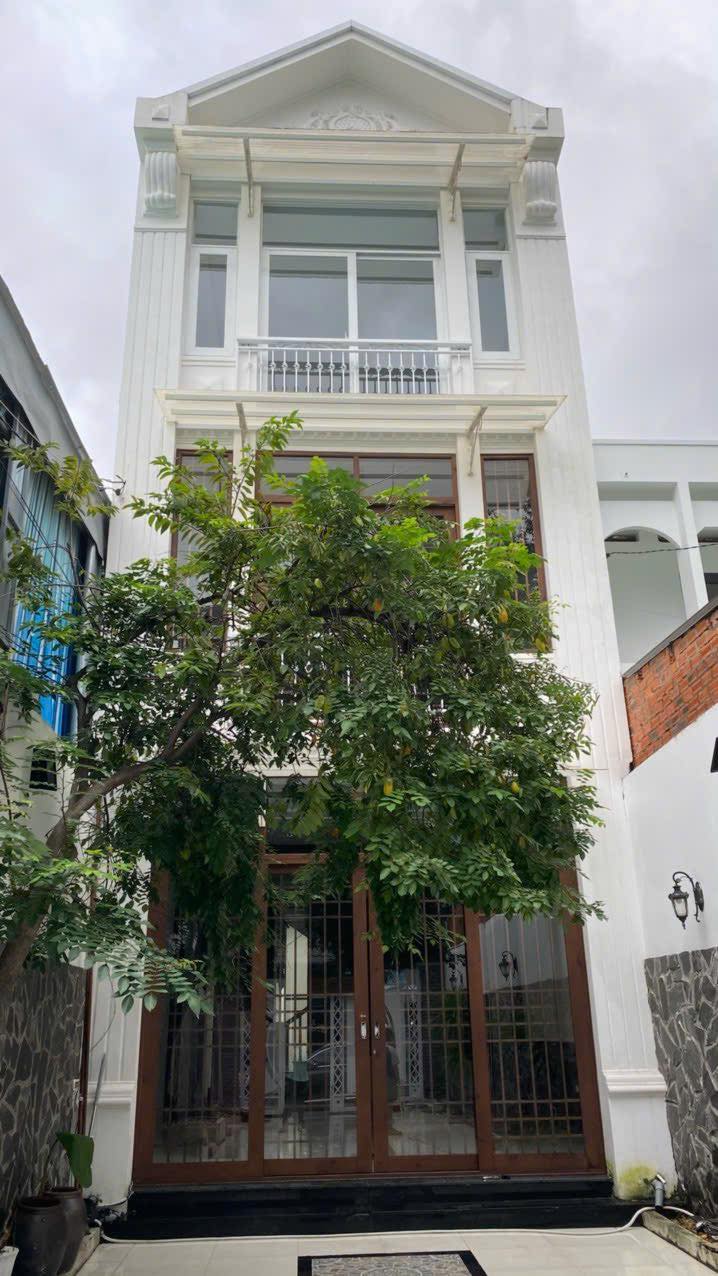 Nhà mặt tiền Nguyễn Thị Minh Khai Nha Trang 143.3m² giá 40 tỷ - Thiết kế hiện đại, gần biển!