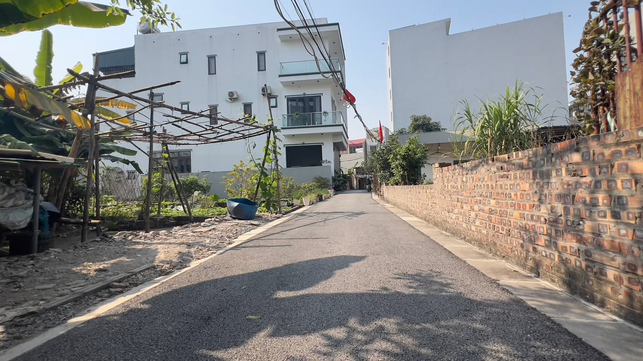 Đất đẹp Đồng Nhân 42m² giá thỏa thuận - Ô tô đỗ cửa, phong thủy tốt!