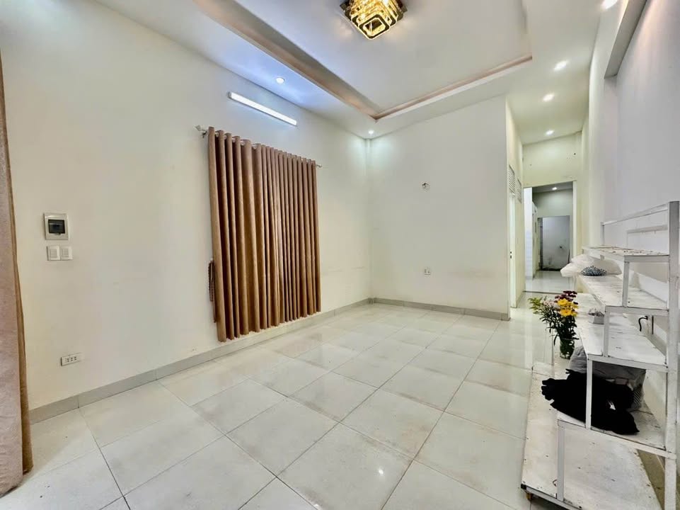 Nhà nguyên căn cho thuê tại Xô Viết Nghệ Tĩnh, Buôn Ma Thuột 95m² - Giá chỉ 4.5 triệu/tháng!