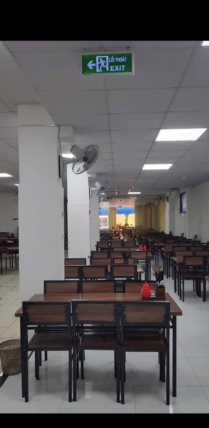 Cho thuê mặt bằng kinh doanh Ngụy Như Kon Tum 380m² - Phù hợp nhà hàng, café!