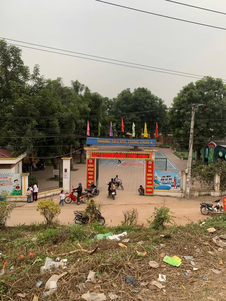 Nhà riêng 47,8m² tại Trung Châu, Đan Phượng, Hà Nội - Giá chỉ 2,85 tỷ VND!