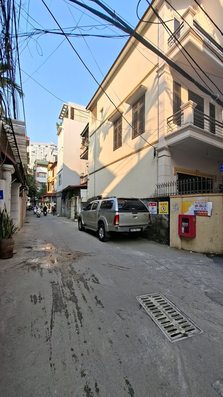 Đất phố Bồ Đề, Hồng Tiến, Long Biên 95m² - Ô tô vào tận nơi, Sổ đỏ chính chủ!