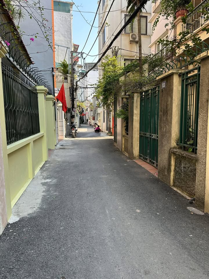 Đất Bồ Đề Long Biên 95m² giá 20.9 tỷ - Cơ hội đầu tư hấp dẫn!