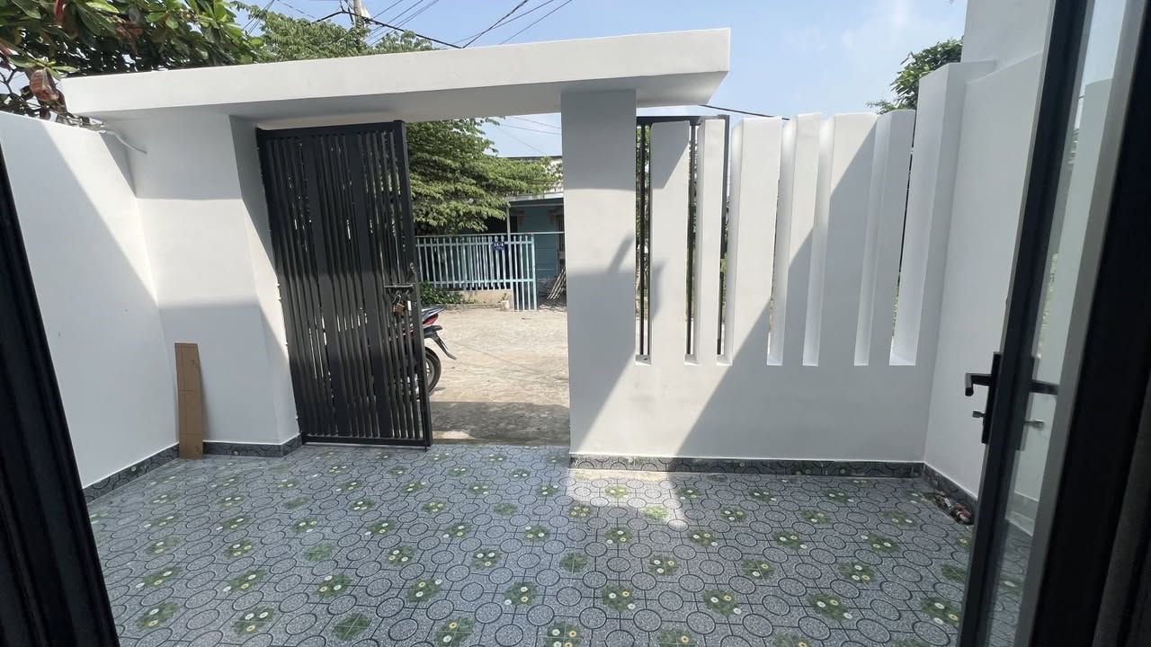 Đất nền 100m² đường Nguyễn Văn Tạo, giá 3.99 tỷ - Phong thủy tốt, đầu tư sinh lời!