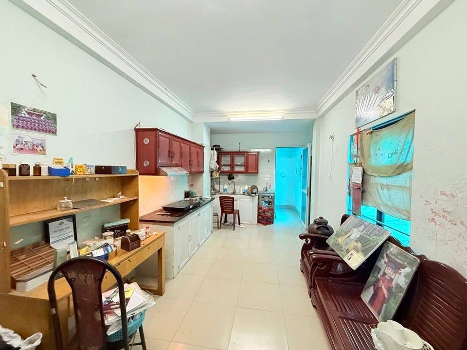 Lô góc Bạch Đằng, Hoàn Kiếm 125m² giá 8.5 tỷ - Kinh doanh tấp nập!