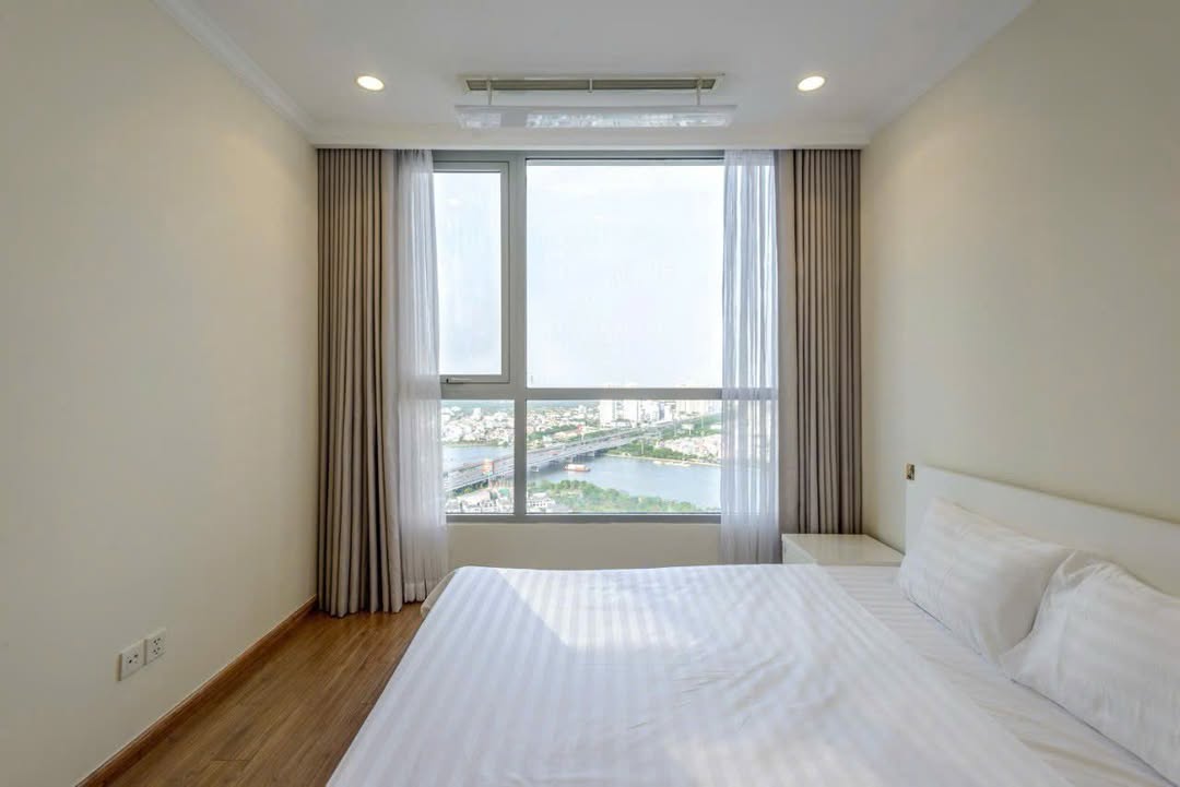 Căn hộ Vinhomes Central Park 79m² giá 14 tỷ - Thiết kế hiện đại, sẵn sàng ở ngay!