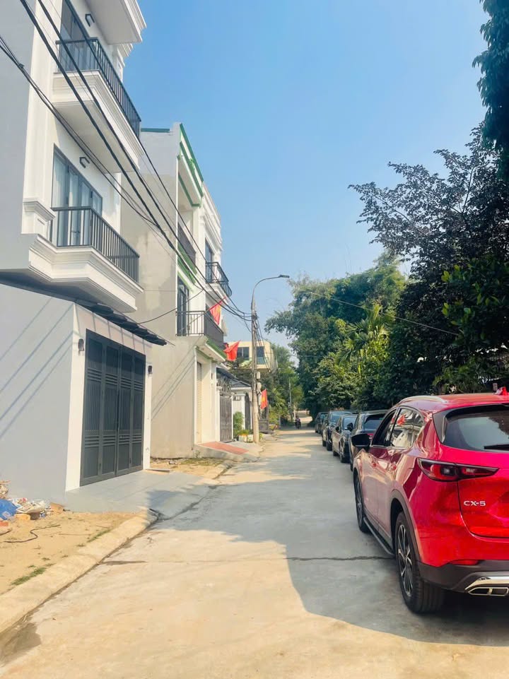 Bán FrontHouse Băng 2 Nguyễn Du 81m² giá 4 tỷ - Vị trí sầm uất, tiện lợi!