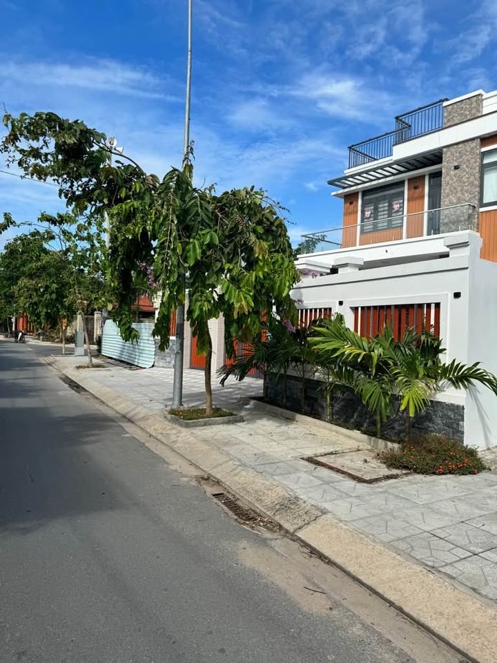 Đất nền 300m² tại Huỳnh Thị Mài, Hóc Môn - Giá chỉ 8 tỷ - Cơ hội đầu tư tuyệt vời!