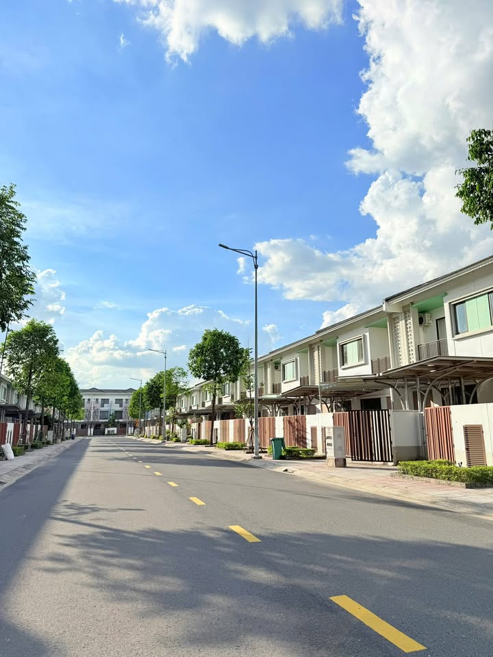 Nhà biệt thự Sun Casa Vĩnh Tân 100m² giá 3.1 tỷ - Sổ đỏ chính chủ!