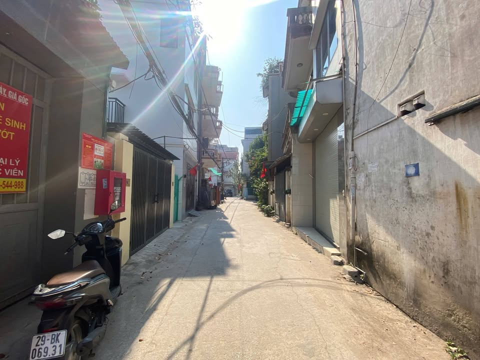 Kho xưởng cho thuê Thạch Bàn Long Biên 120m² giá 9 triệu - Nhận kho ngay!