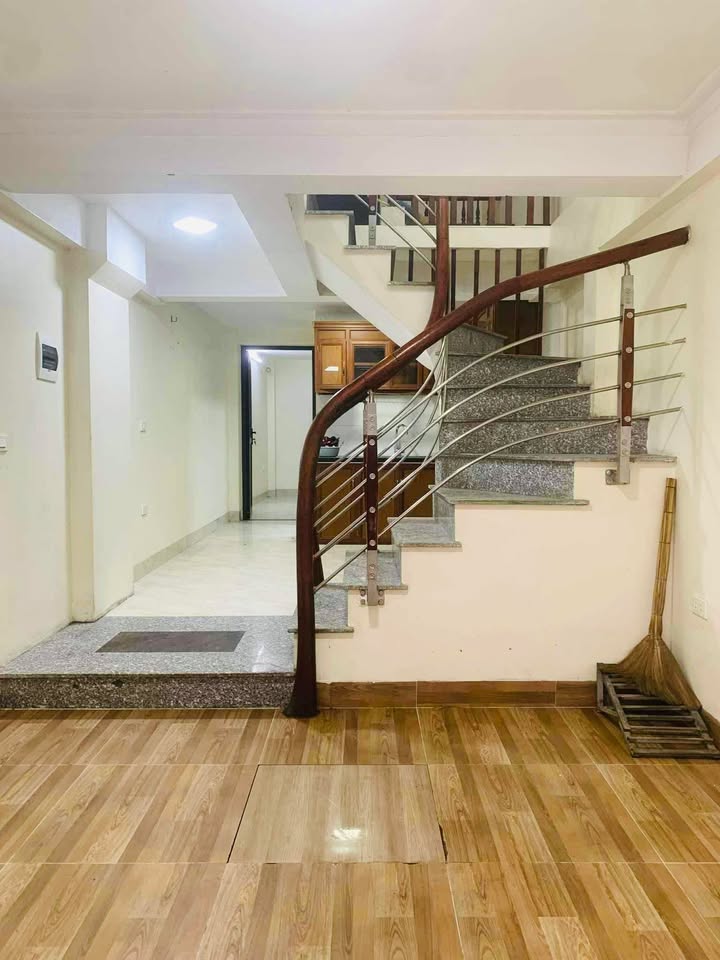 Nhà nguyên căn Cầu Diễn 40m² giá 13 triệu - Kinh doanh tuyệt vời!