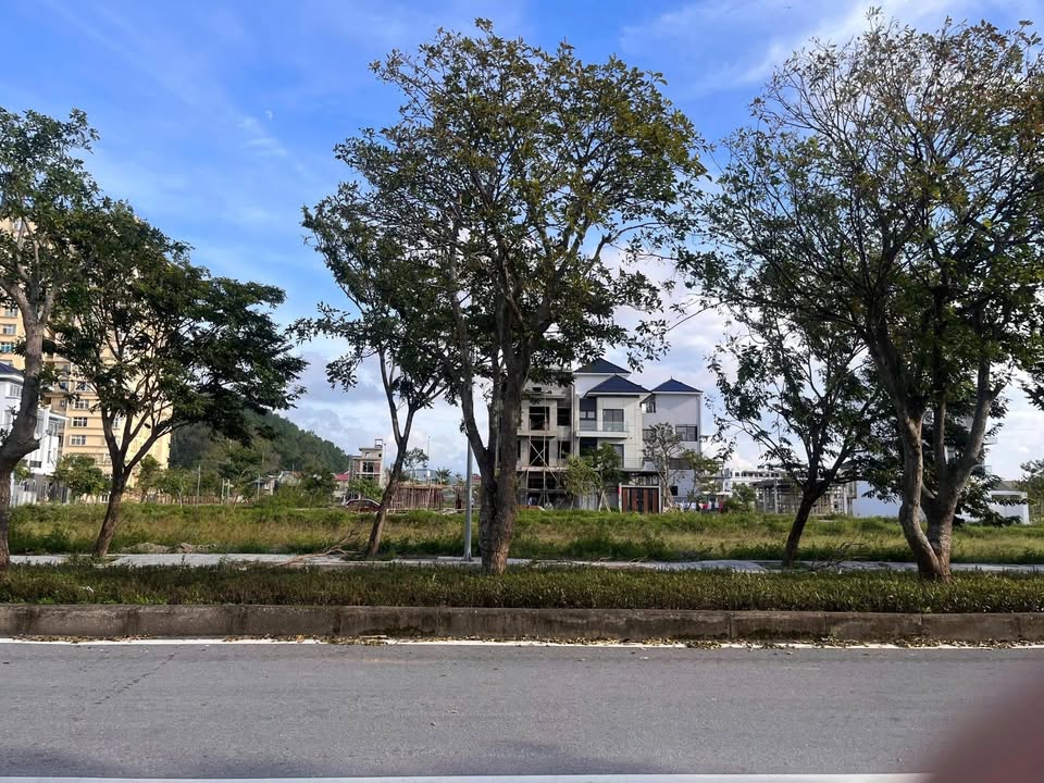 Lô đất đẹp tại Handico Vinh Tân 173m² giá chỉ 4 triệu/m² - Đầu tư sinh lời ngay!