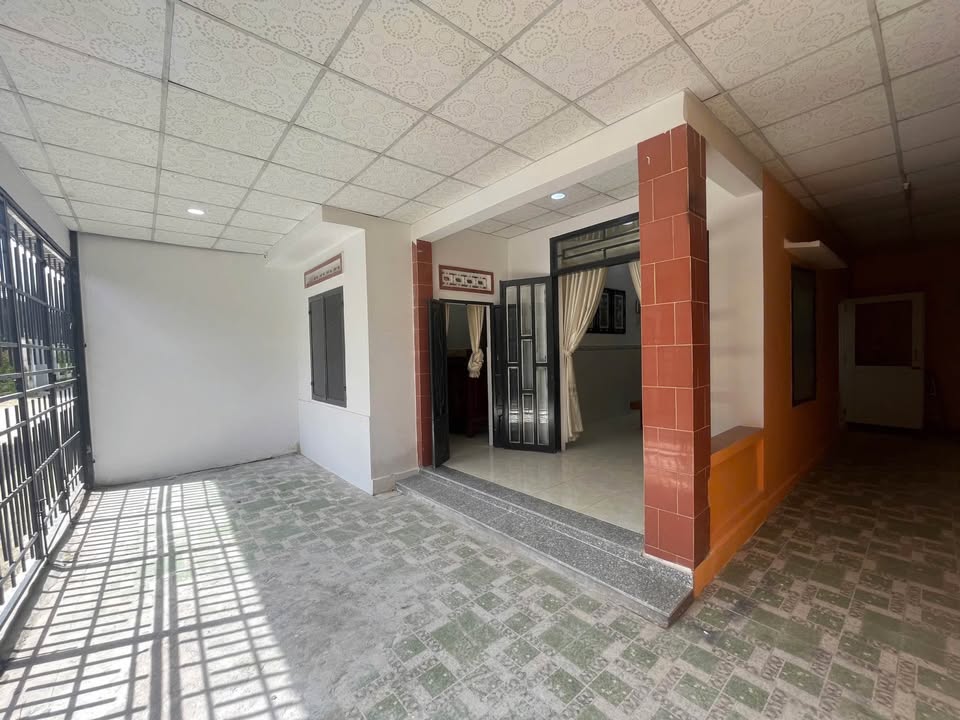 Nhà Suối Tân 95,6m² giá 1,25 tỷ - Sẵn sàng vào ở ngay!