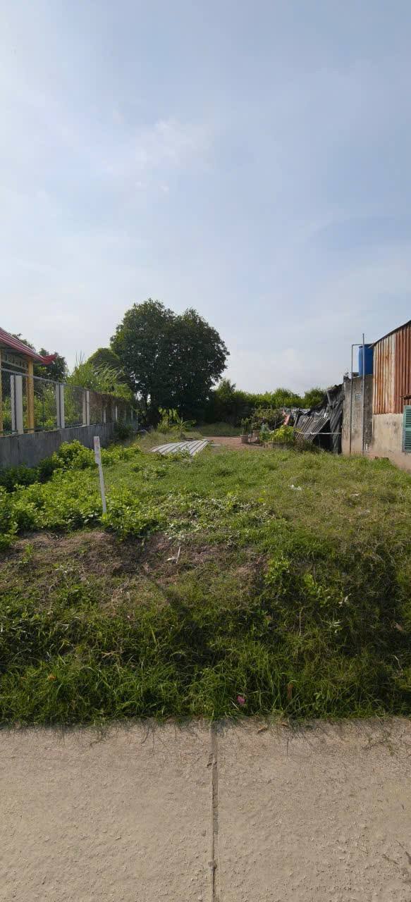 Đất nền Khóm Chồm Xoài - Nhà Mát Bạc Liêu 215m² giá 450 triệu - Hướng Đông, cao ráo!