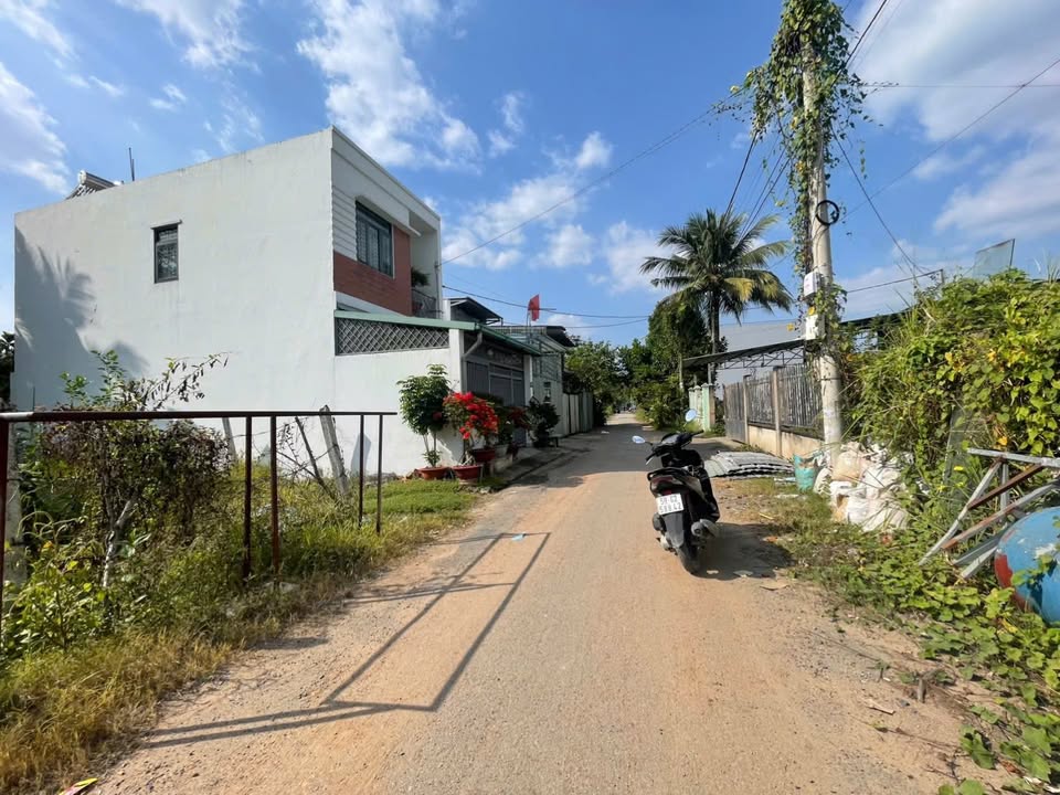 Đất mặt tiền Nhị Bình, Hóc Môn, 110m² giá 3.25 tỷ - Cơ hội đầu tư tuyệt vời!