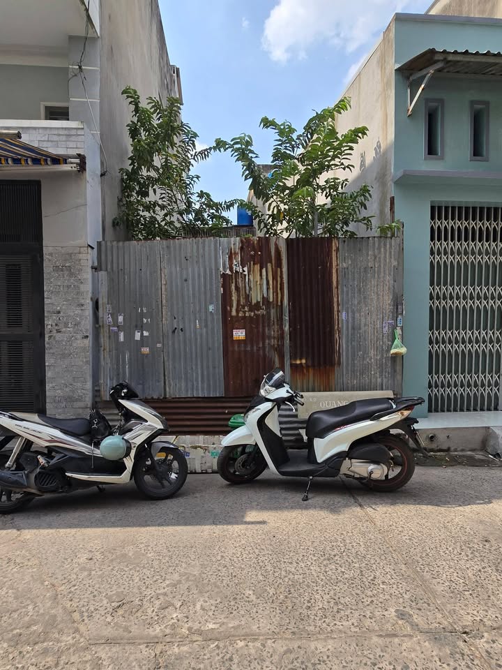 Bán đất 1 xẹt Đ. số 12, Phường Bình Hưng Hòa, 3.96x12m, giá 4.39 tỷ - Đường 7m xe hơi