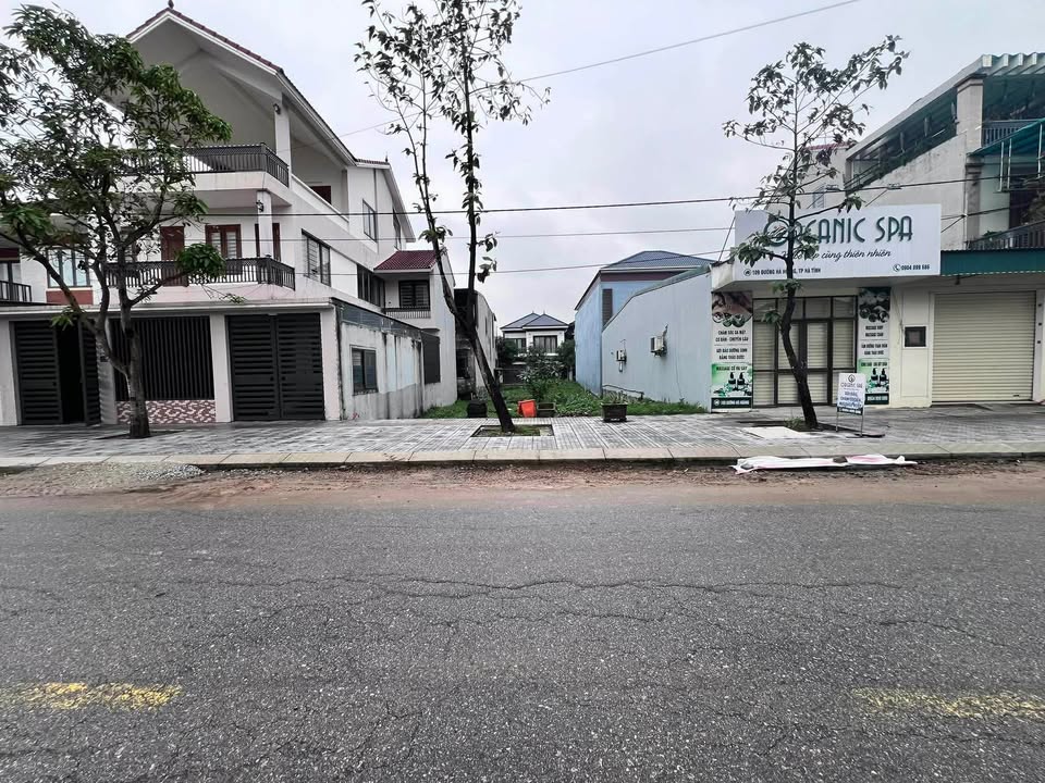 Đất mặt đường Hà Hoàng, Thạch Trung 161.5m² giá 6 tỷ - Cơ hội đầu tư kinh doanh tốt!