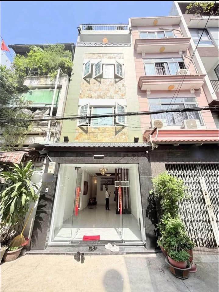 Nhà phố Nguyễn Tri Phương, Quận 10, 44m² giá 13 tỷ - Vị trí đắc địa, kinh doanh hiệu quả!