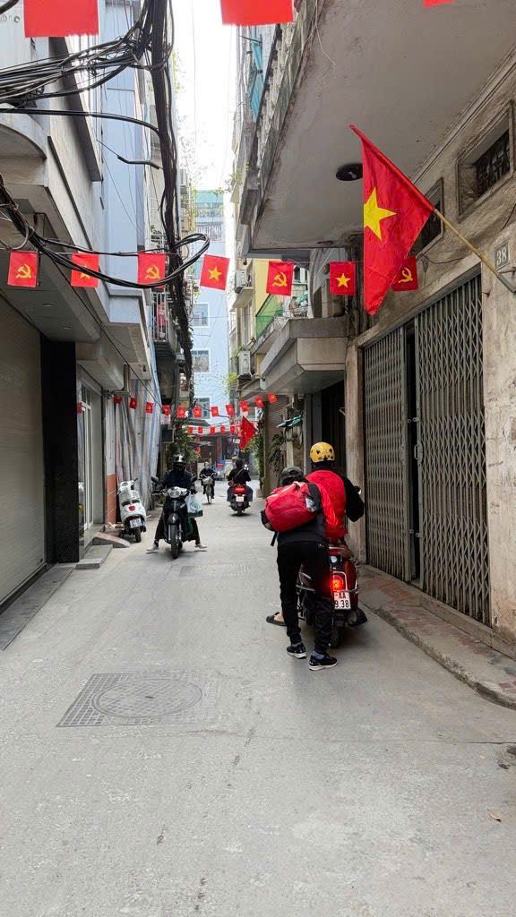 Nhà Ngõ Tôn Đức Thắng, Quận Đống Đa 30m² giá 6 tỷ - Sẵn sàng giao dịch!