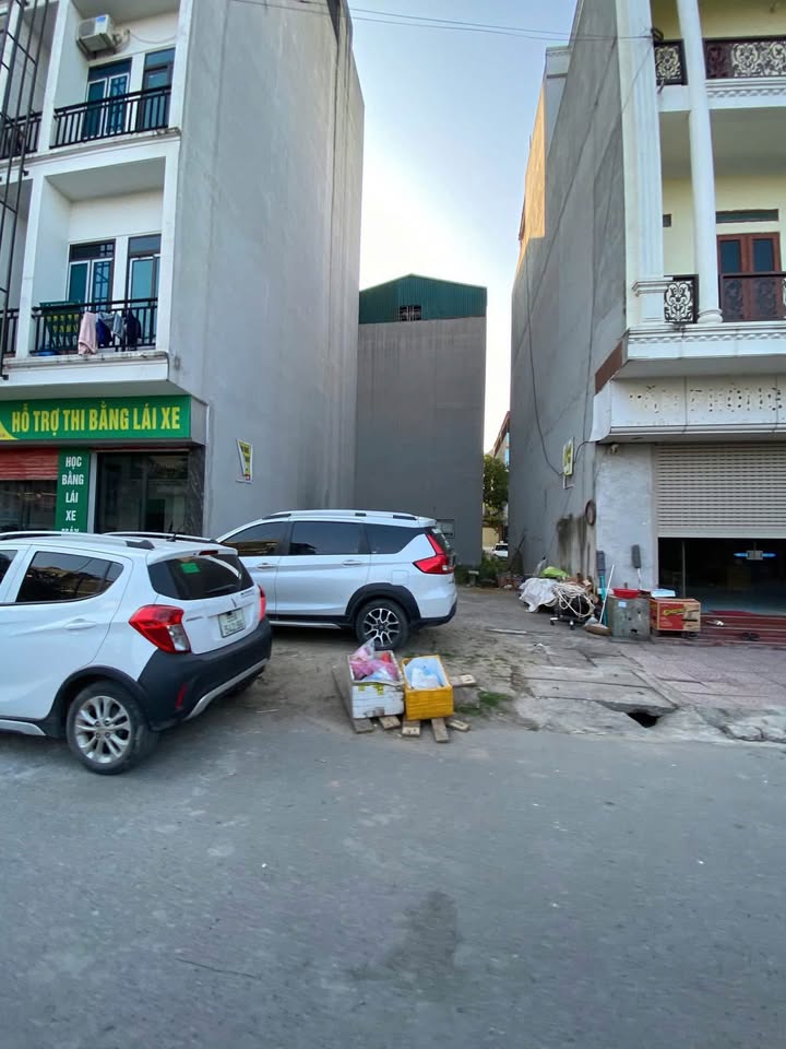 Đất nền Tập đoàn Đông Sơn Phú Quốc 81m² giá 2 tỷ - Vị trí đắc địa đầu tư sinh lời!