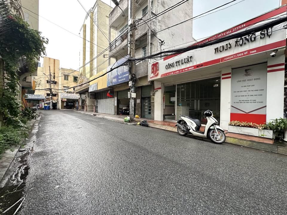 Nhà mặt tiền Phùng Văn Cung, Phú Nhuận 160m² giá 36.8 tỷ - Đầu tư sinh lời ngay!